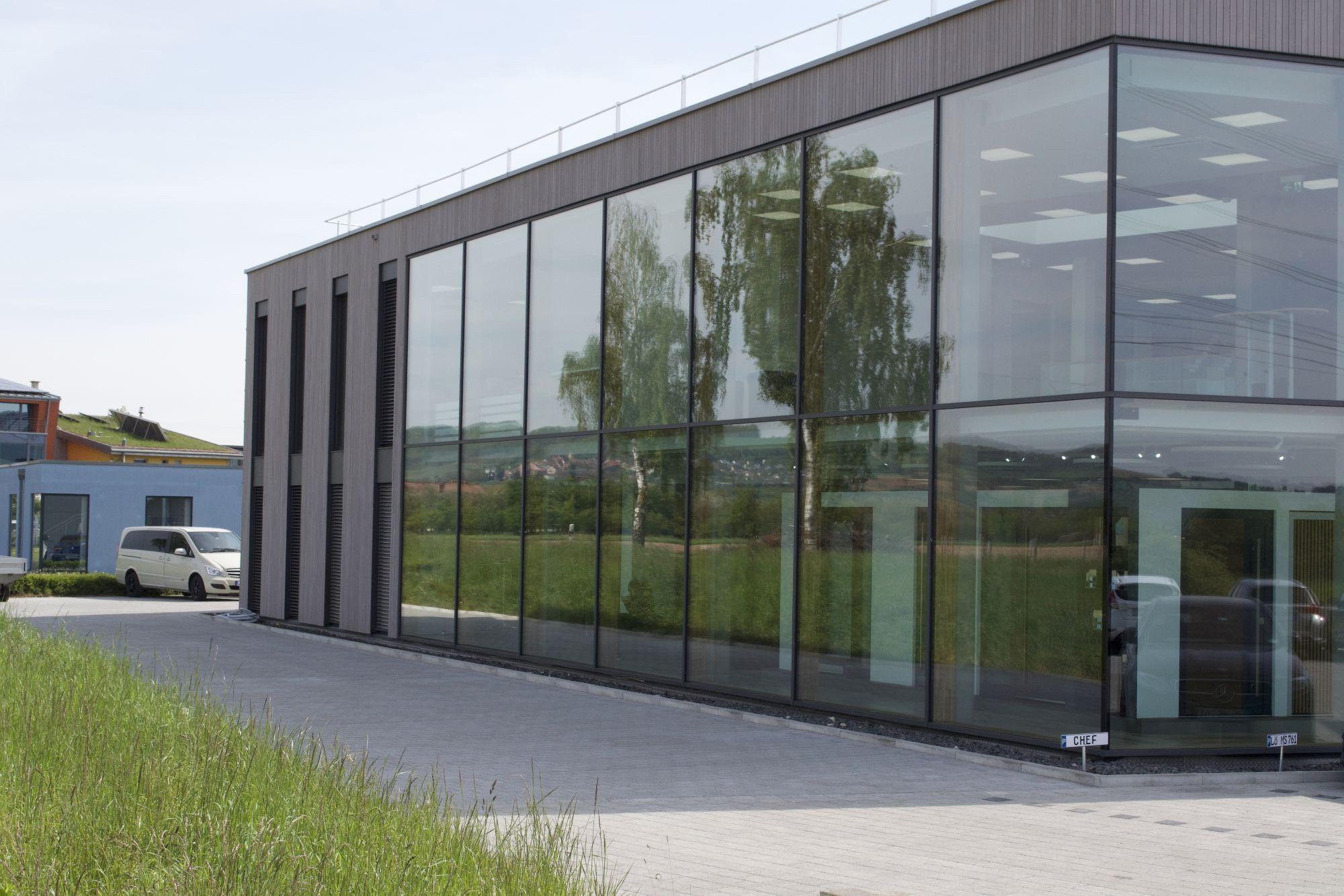 Glasfassade Showroom SBB Schäger Glasfassade Showroom SBB Schäger