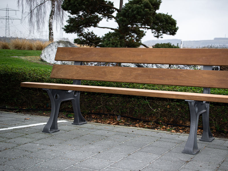 Gartenbank Restaurierung von SBB Schäfer